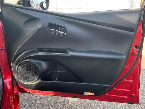 Used 2019 Toyota Prius Prime Premium image 28