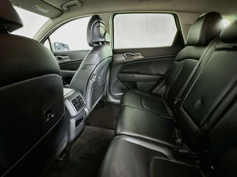 Used 2025 Kia Sportage EX FWD image 23