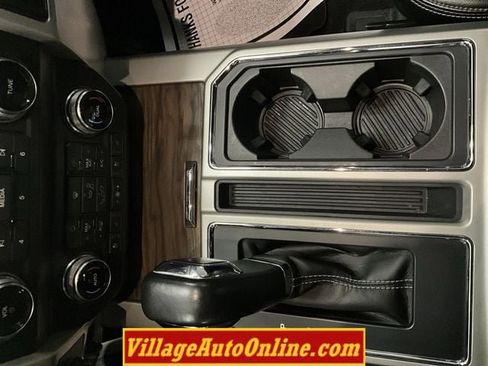 Used 2020 Ford F150 Lariat w/ Equipment Group 502A Luxury AWD/4WD image 20