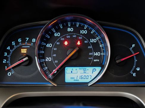 Used 2014 Toyota RAV4 Limited FWD image 25