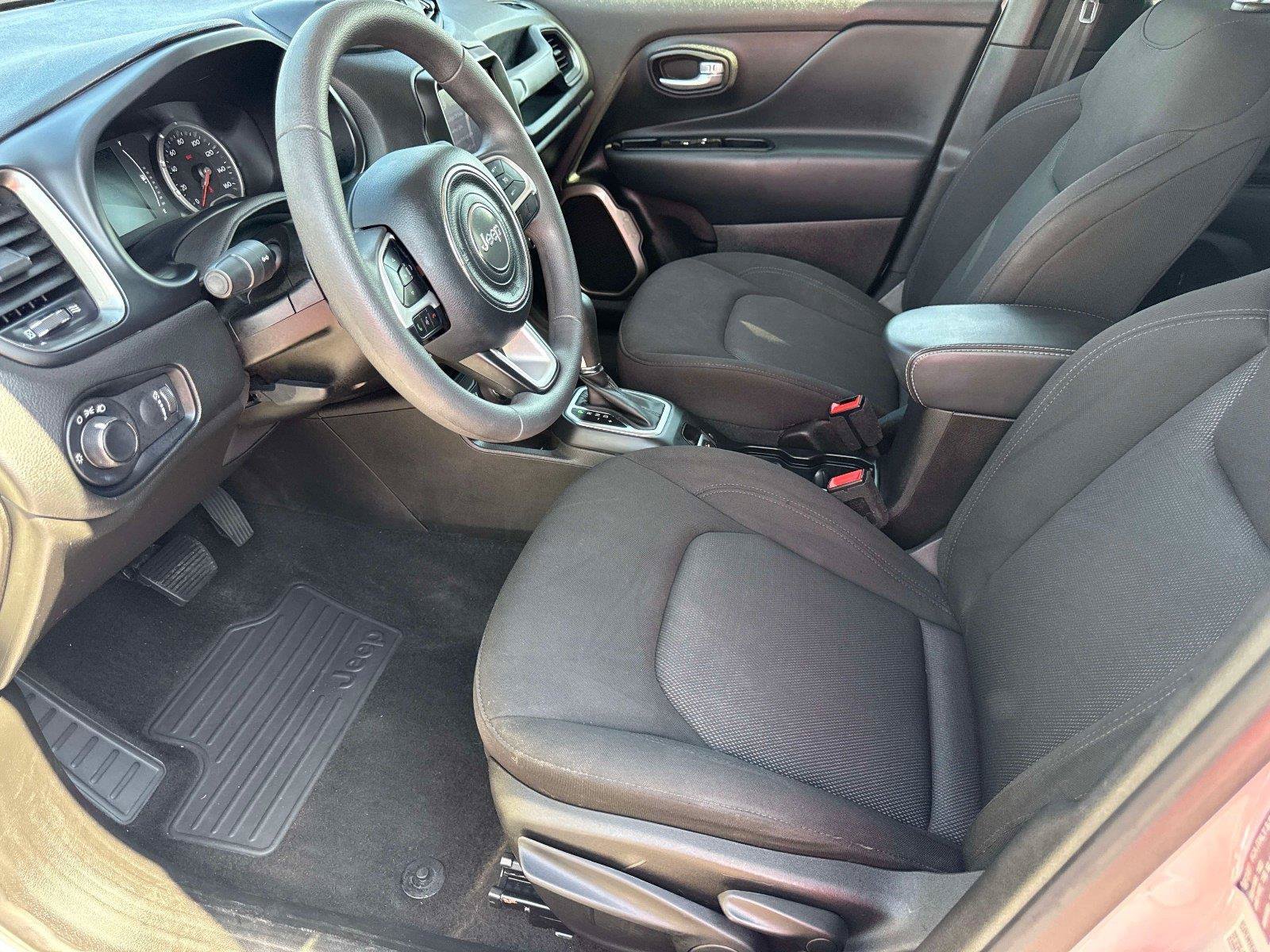 Certified 2023 Jeep Renegade Latitude AWD/4WD image 15