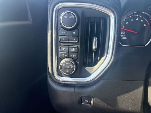 Used 2022 Chevrolet Silverado 1500 RST image 16