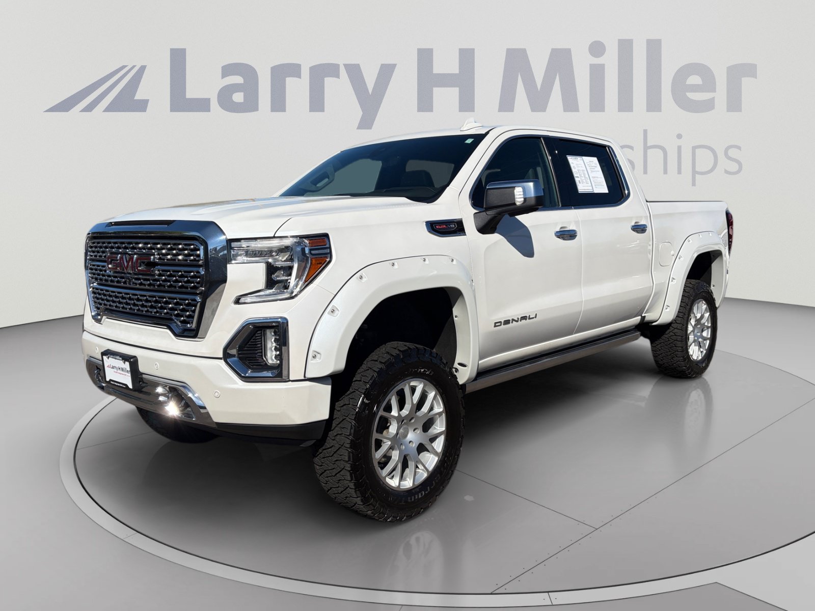 Used 2020 GMC Sierra 1500 Denali w/ Denali Ultimate Package AWD/4WD image 1