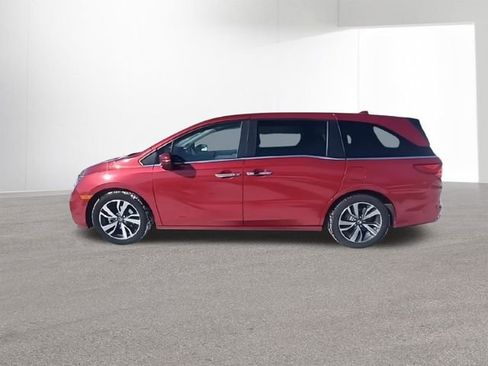 Used 2023 Honda Odyssey Touring image 5