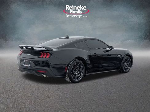 Used 2025 Ford Mustang GT Premium w/ GT Performance Package image 5