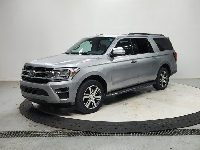 Used 2022 Ford Expedition Max Limited RWD image 3