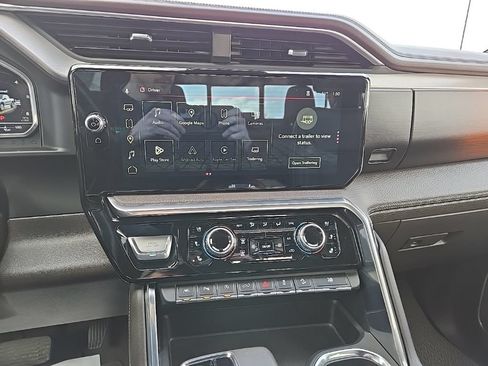 Used 2022 GMC Sierra 1500 Denali AWD/4WD image 23