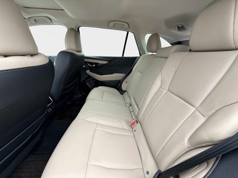 Certified 2025 Subaru Outback Limited AWD/4WD image 15