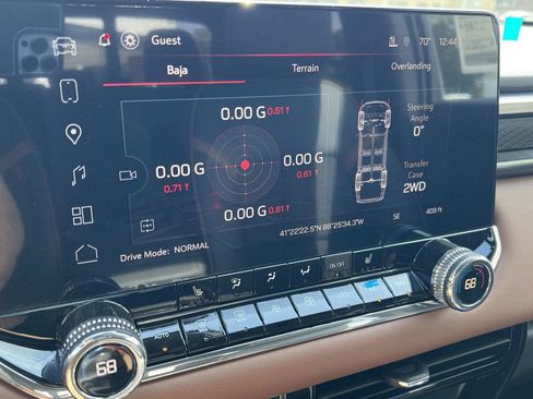 New 2026 GMC Canyon AT4 image 26