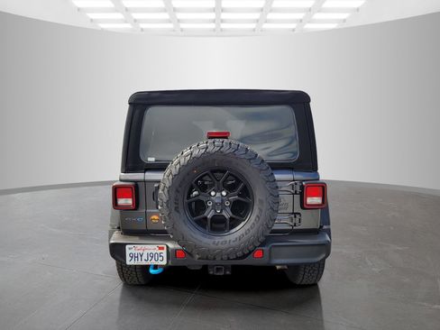 Used 2024 Jeep Wrangler Unlimited AWD/4WD image 6