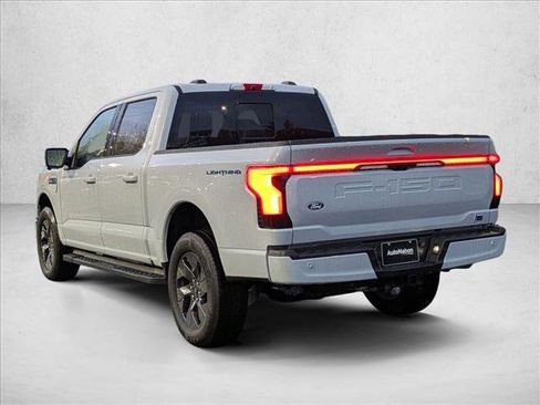 New 2025 Ford F150 Lightning Lariat image 8