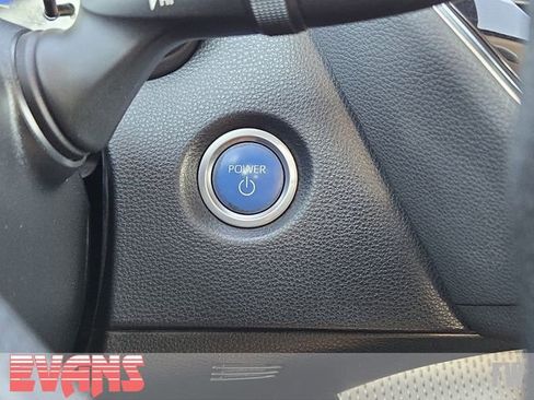 Certified 2022 Toyota Corolla LE image 6