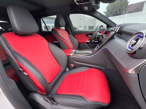 Used 2024 Mercedes-Benz GLC 43 AMG 4MATIC image 19
