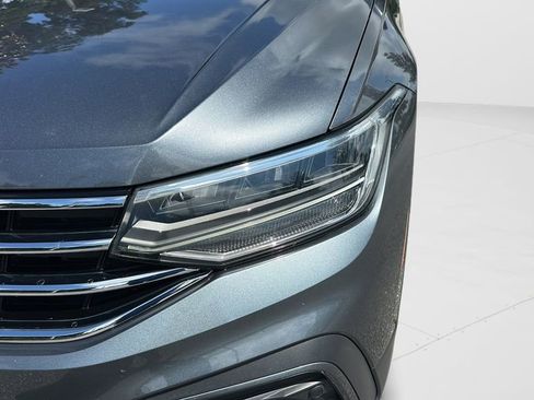 Certified 2023 Volkswagen Tiguan SE w/ Panoramic Sunroof Package FWD image 35