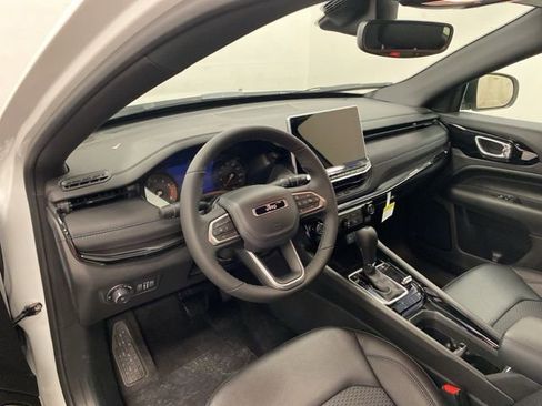 Used 2026 Jeep Compass Latitude w/ Quick Order Package 29K image 7