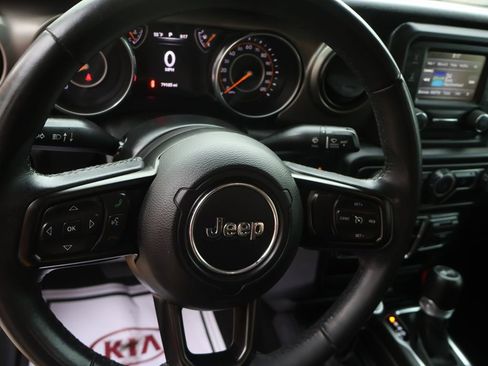 Used 2019 Jeep Wrangler Unlimited Sport S AWD/4WD image 24