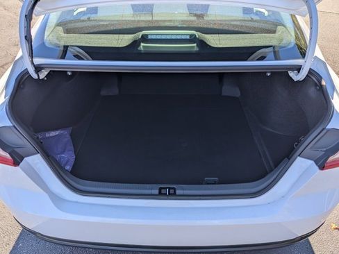 Used 2025 Toyota Camry LE image 16