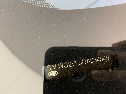 Used 2016 Land Rover Range Rover Sport SE image 12