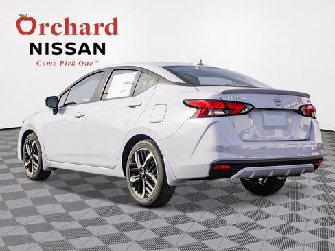 New 2025 Nissan Versa SR w/ Trunk Package FWD image 2