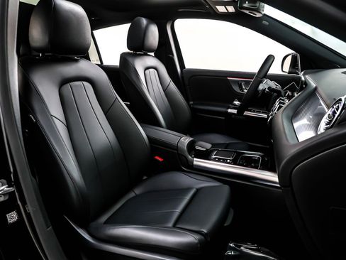 Used 2023 Mercedes-Benz GLA 250 image 8