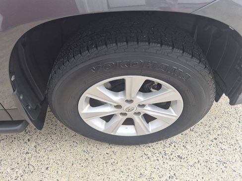 Used 2011 Toyota Highlander SE w/ Tow Pkg AWD/4WD image 7