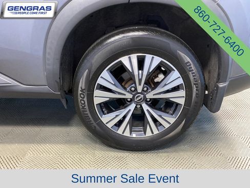 Used 2023 Nissan Rogue SV AWD/4WD image 32