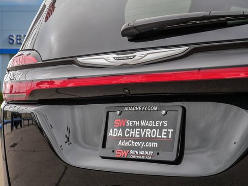 Used 2025 Chrysler Pacifica Select FWD image 64