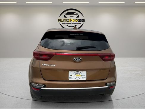 Used 2021 Kia Sportage LX AWD/4WD image 6