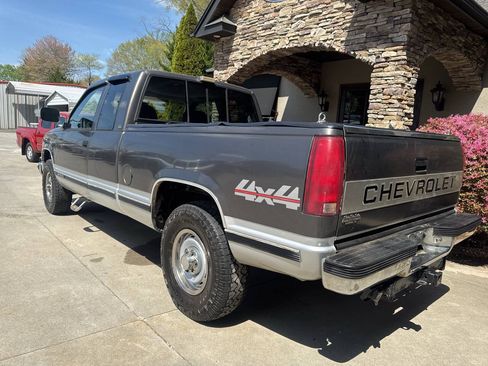 Used 1992 Chevrolet Silverado 2500 4x4 Extended Cab image 3