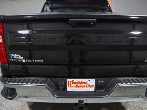 Used 2020 Chevrolet Silverado 1500 LT w/ Trailering Package image 8