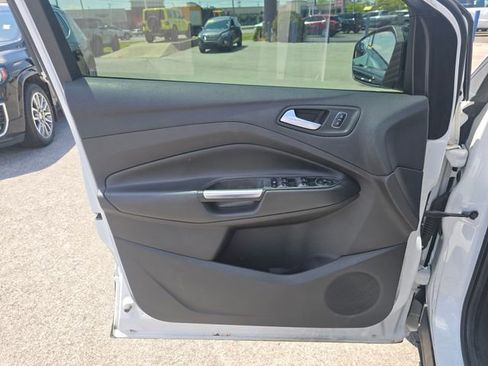 Used 2018 Ford Escape SE w/ SE Sport Appearance Package AWD/4WD image 11