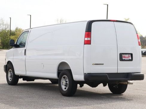 Used 2025 Chevrolet Express 2500 Extended w/ Driver Convenience Package RWD image 6