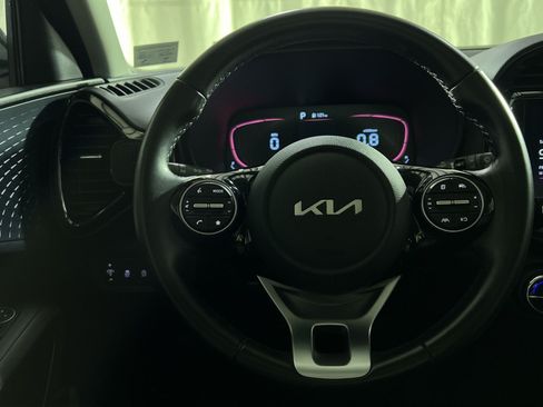 Used 2025 Kia Soul EX FWD image 24