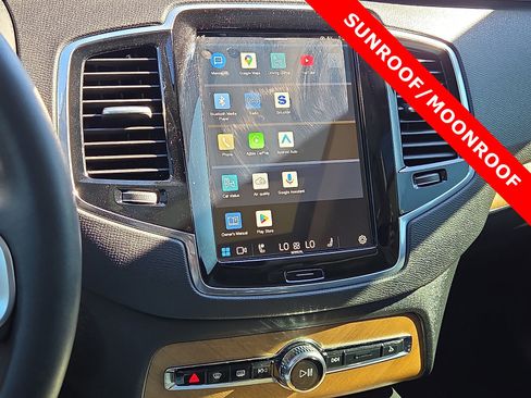 Used 2025 Volvo XC90 B6 Plus w/ Protection Package Premier image 18