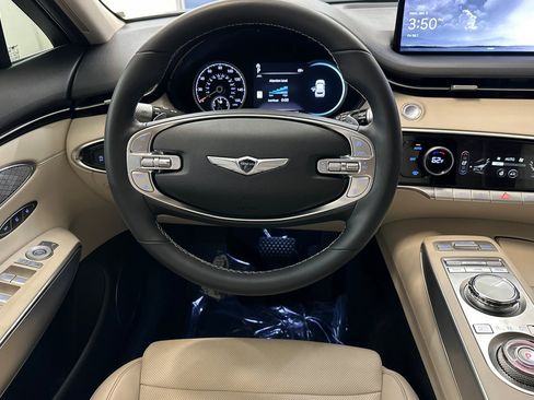 Used 2023 Genesis GV70 2.5T w/ Select Package image 28