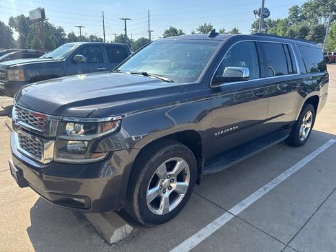 Used 2016 Chevrolet Suburban LT AWD/4WD image 4