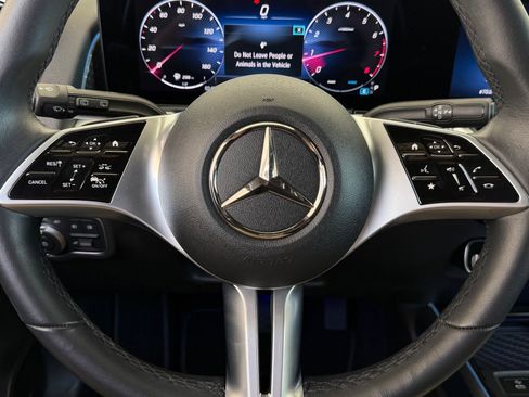 Certified 2024 Mercedes-Benz GLB 250 4MATIC image 7