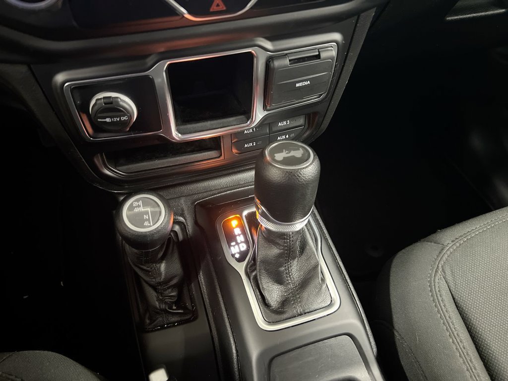 Used 2021 Jeep Wrangler Unlimited Sport AWD/4WD image 17