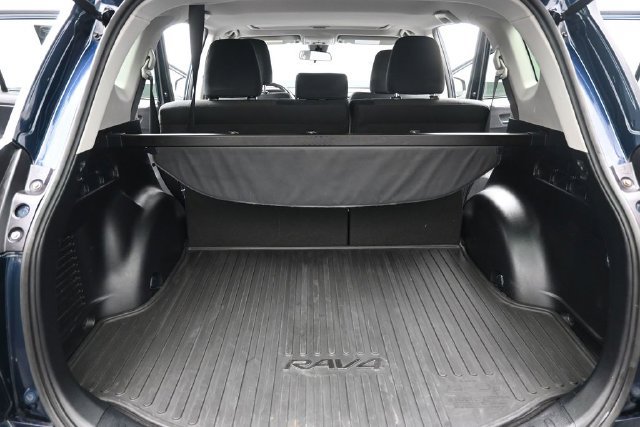 Used 2017 Toyota RAV4 XLE w/ Plus Extra Value Package AWD/4WD image 27