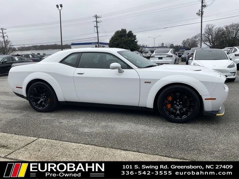 Used 2023 Dodge Challenger R/T Scat Pack RWD image 25