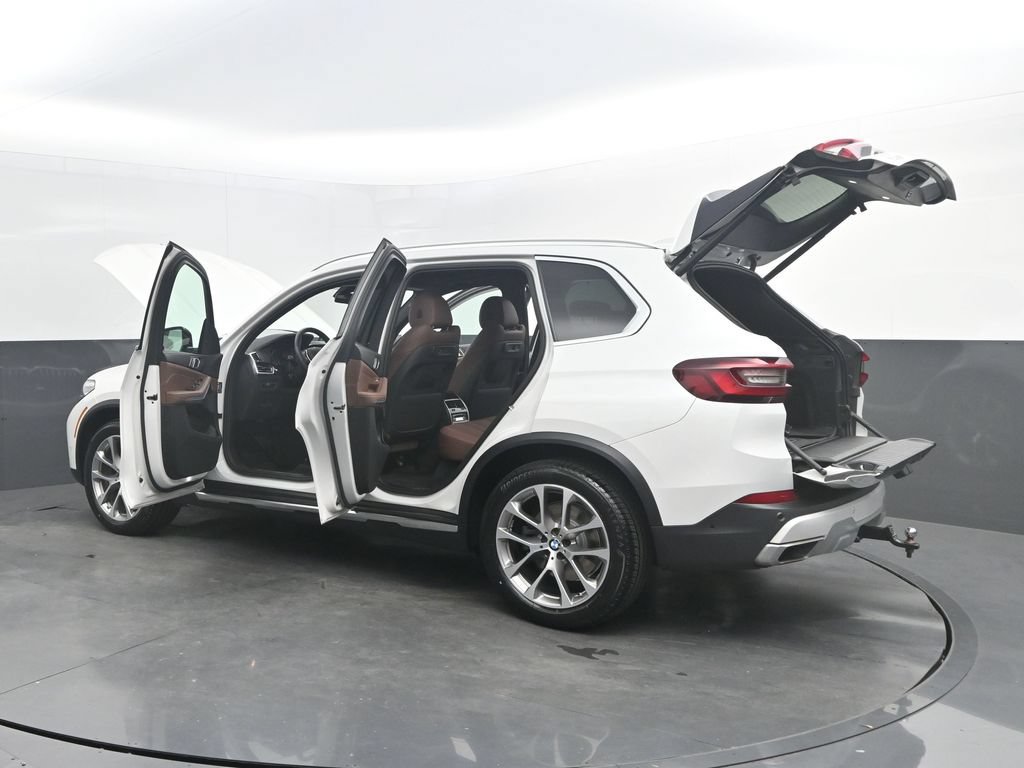 Used 2022 BMW X5 sDrive40i w/ Premium Package RWD image 51