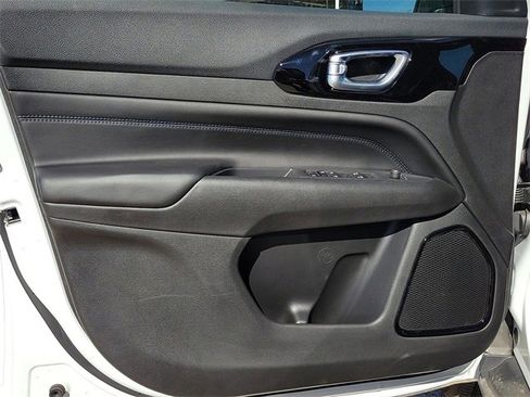 New 2026 Jeep Compass Latitude w/ Quick Order Package 29K image 11