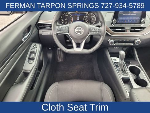 Used 2024 Nissan Altima 2.5 SV image 16