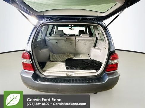 Used 2005 Toyota Highlander 4WD V6 w/ 3rd Row image 23