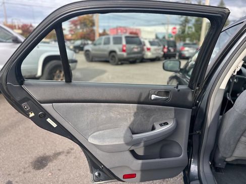 Used 2003 Honda Accord EX image 19