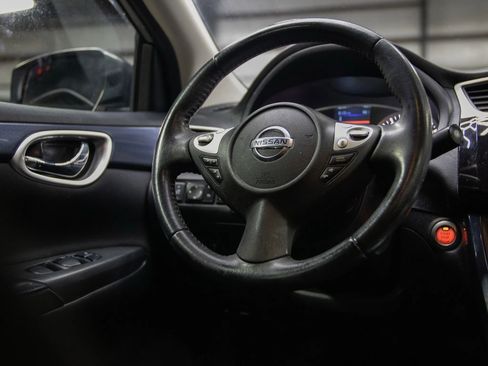 Used 2019 Nissan Sentra SR image 34