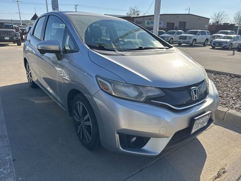 Used 2016 Honda Fit EX image 3