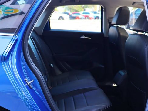 Used 2022 Volkswagen Jetta SE FWD image 28