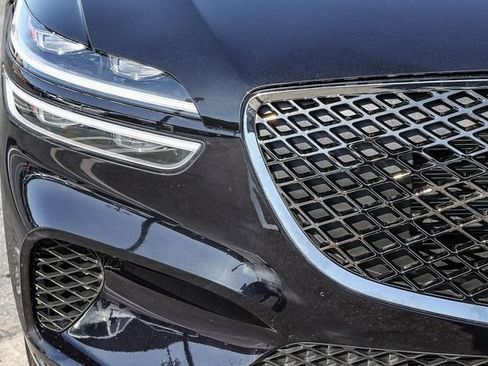Used 2025 Genesis GV70 2.5T image 10