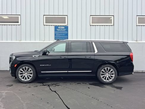 Used 2024 GMC Yukon XL Denali w/ Denali Reserve Package AWD/4WD image 2